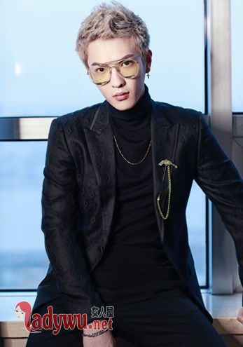董岩磊的父母是做什么的
