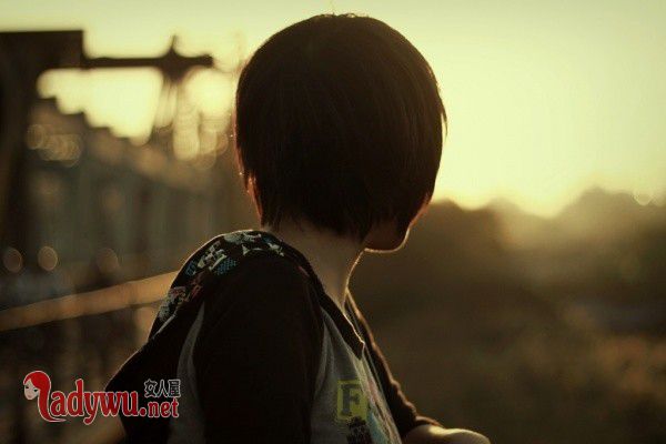 我在健身房给教练上