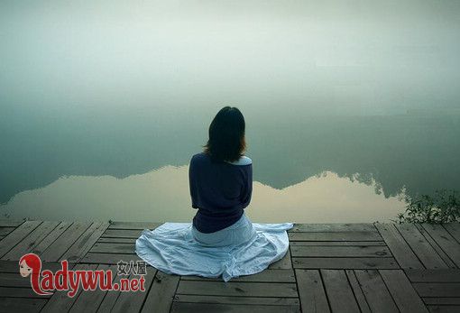 我在健身房给教练上