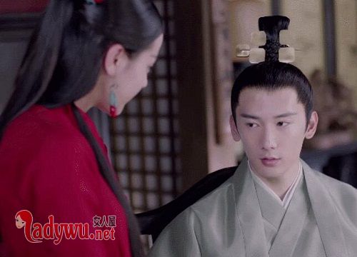 烈火如歌玉自寒那一夜做了什么