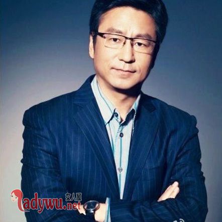 白岩松为什么离开央视