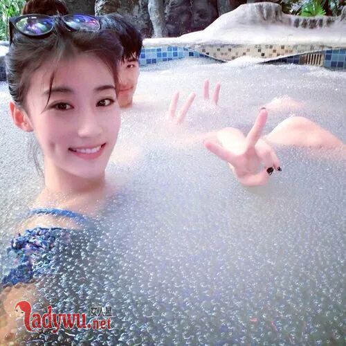 三个女人的美味艳遇