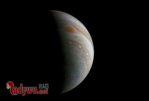 从地球上看木星好吓人