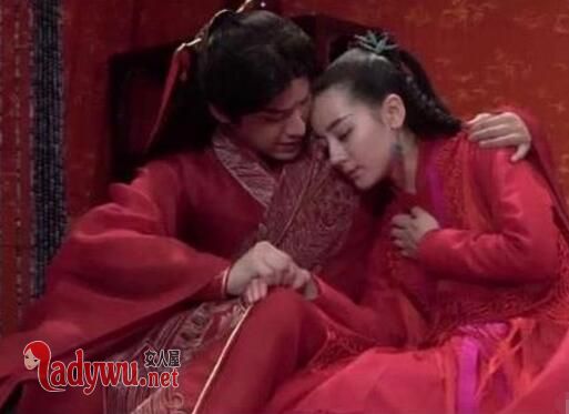 暗夜罗什么时候见到如歌