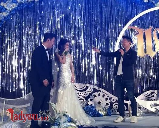 郑恺助理结婚送豪车