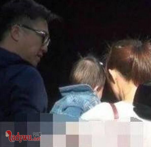 庾澄庆女儿首露面