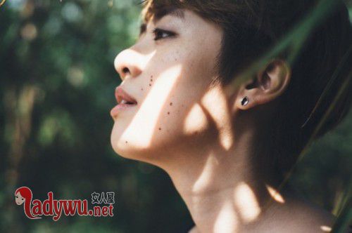 岑宁儿脸上长的是什么