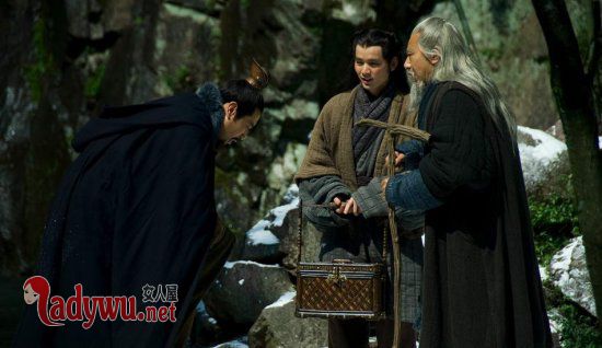 郭嘉的师傅是谁