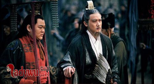 郭嘉的师傅是谁