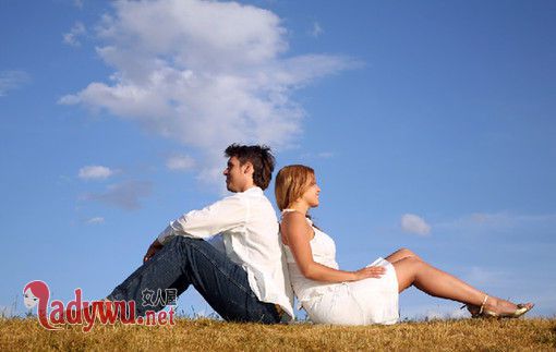 已婚男人喜欢你的信号