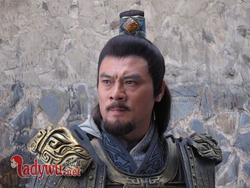 袁绍和袁术是什么关系