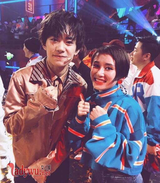 杨雅捷骂易烊千玺
