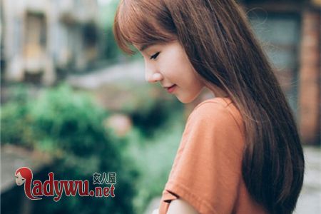 属鸡女喜欢属蛇男吗