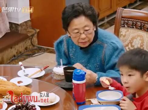妈妈是超人安迪姥姥英文