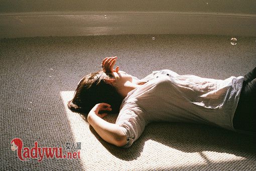 女人出轨被发现后想死