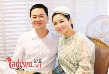 Selina为什么离婚