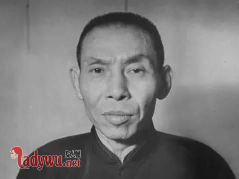 杜月笙为什么怕戴笠