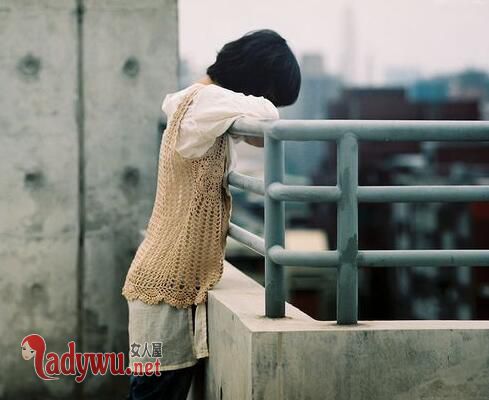 朋友的漂亮未婚妻刘盈
