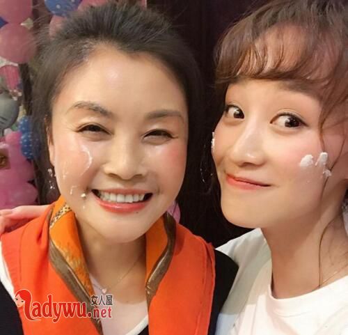 蓝盈莹为什么跟母姓