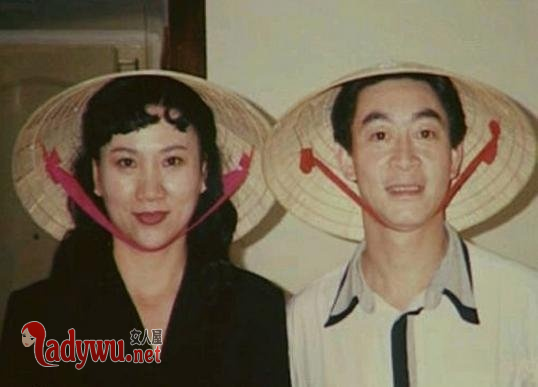 六小龄童的妻子是谁