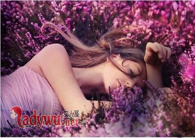 晚上老说梦话怎么回事