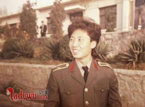 杨紫的爸爸是做什么的