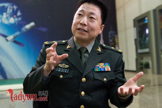 杨利伟是不是没有回来