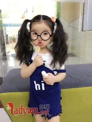 阿拉蕾是谁的女儿