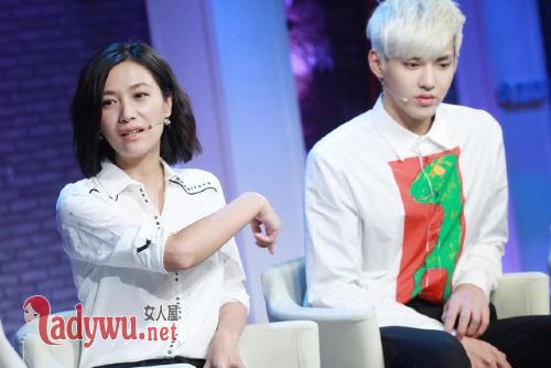 吴亦凡的妈妈是干什么的