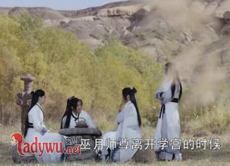 莽荒纪巫月师尊是谁