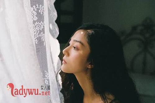 已婚女人撩你的表现