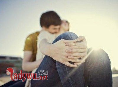 属蛇的女人喜欢的男人