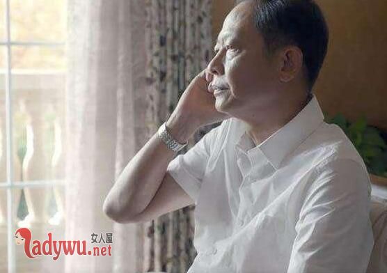 归去来书望和成伟有什么秘密