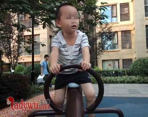 幼童遗忘校车身亡