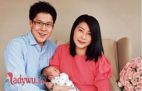 郭晶晶一岁女儿
