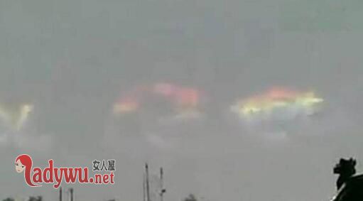 汶川地震天空狐狸眼睛辟谣