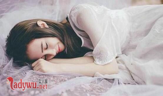 女性摸你哪里算性暗示