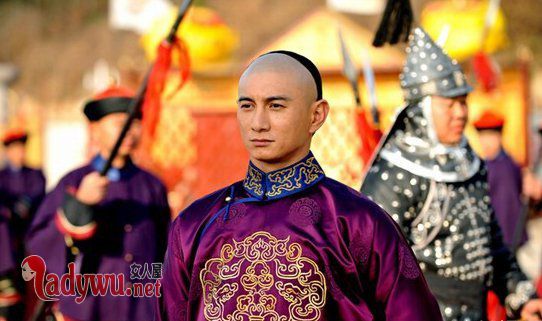 清朝为什么剃一半头