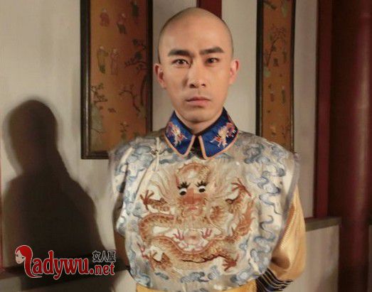 清朝为什么剃一半头
