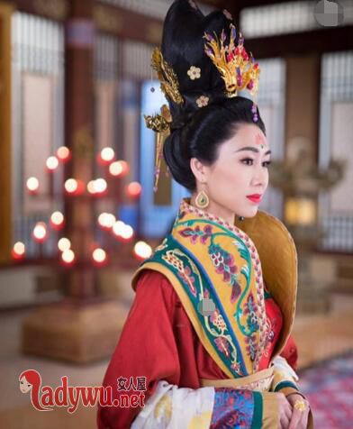 宫心计2王蓁孩子生下来了吗