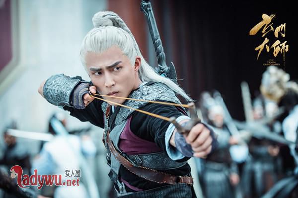 玄门大师铁郎是狼帝吗