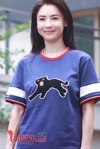 果爱张柏芝衣服什么牌子的