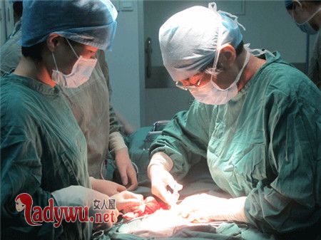 医生擅切子宫