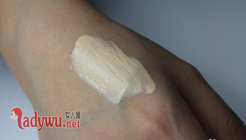 妆前乳和隔离霜的区别