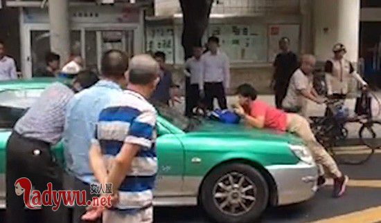 广州司机棍打乘客