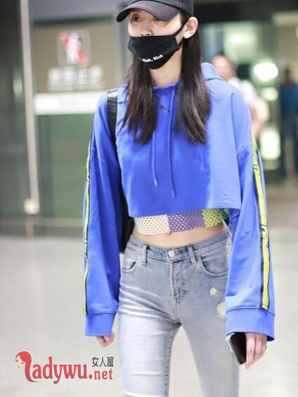 奚梦瑶街拍