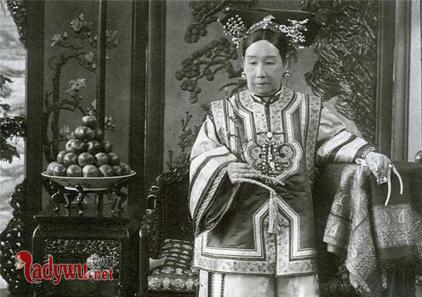 光绪帝是慈禧的儿子吗