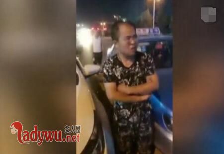 滴滴载孕妇遭围堵
