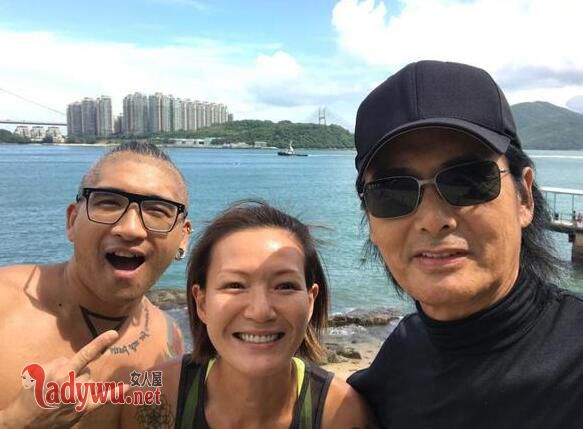 卢巧音偶遇周润发