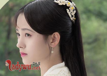 鞠婧祎是哪个组合的